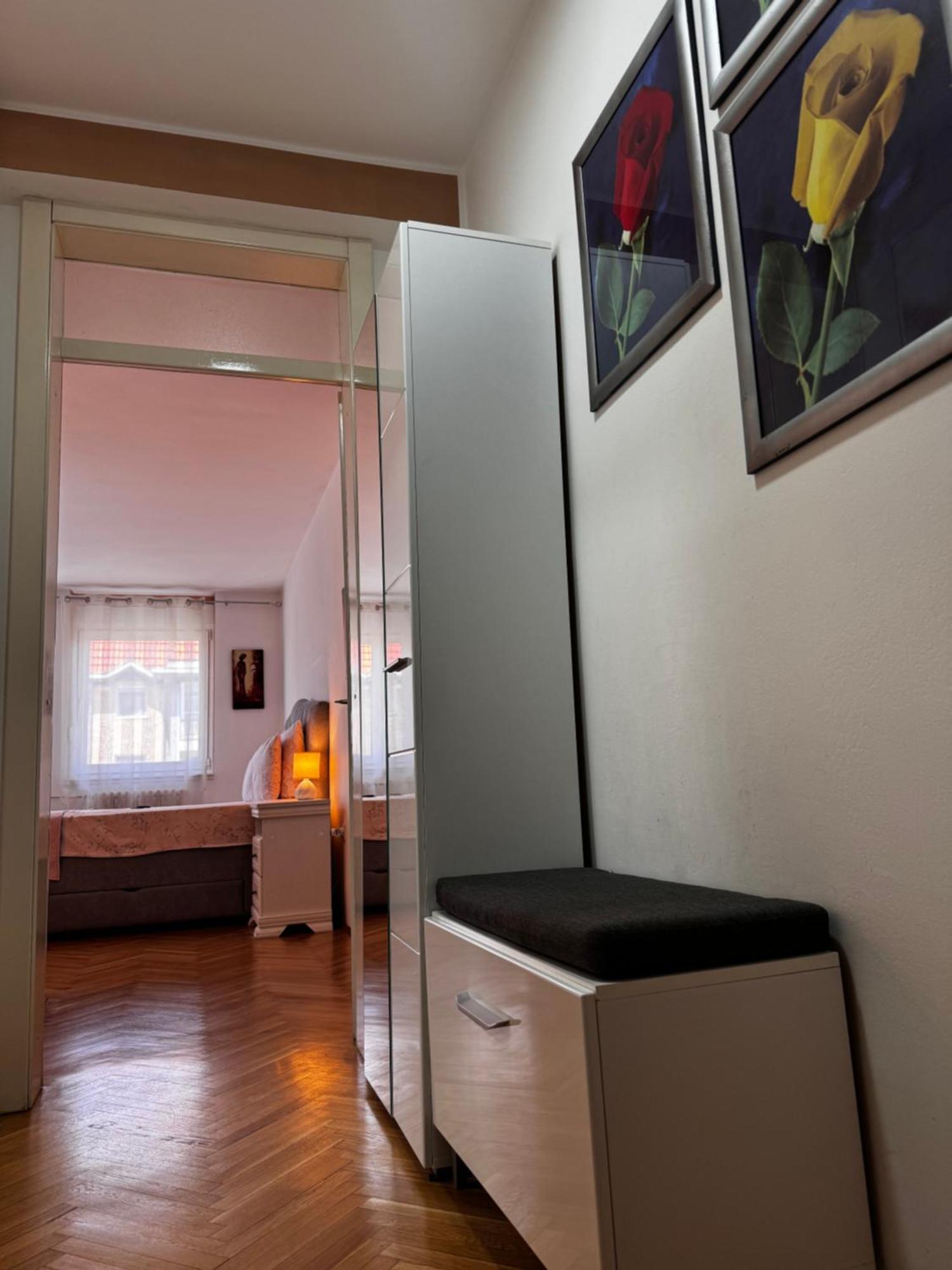 Post Apartmani - Sajam Novi Sad Exteriör bild