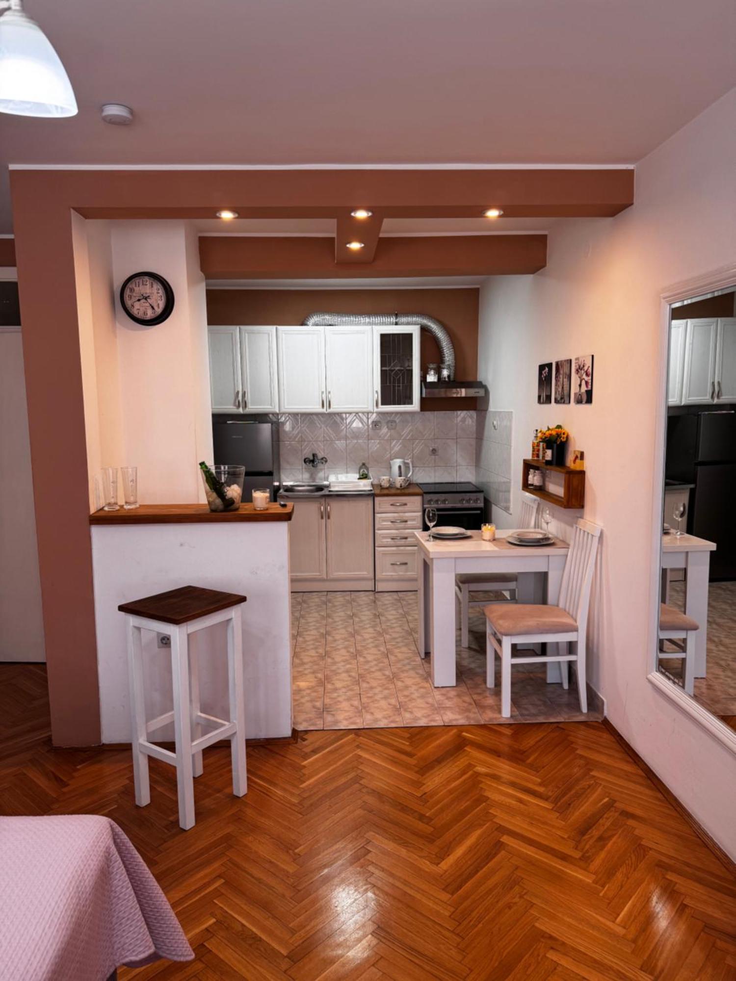 Post Apartmani - Sajam Novi Sad Exteriör bild